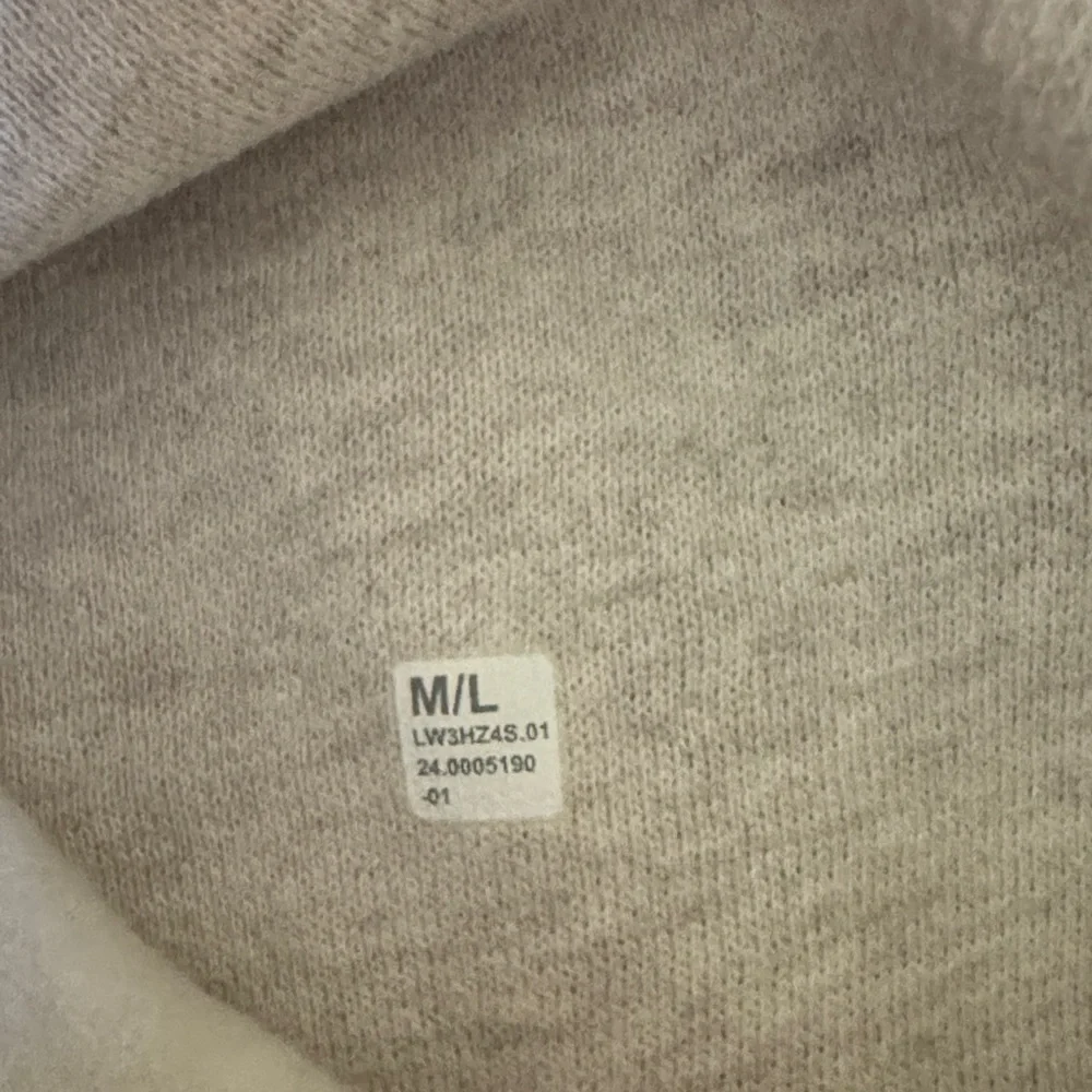 Lululemon scuba women’s gray Half-Zip Pullover Sweatshirt with gold details - Picture 4 of 6